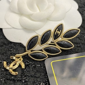 Fashion Jewelry Accessories Brooch with Leaf shape Gold A3037