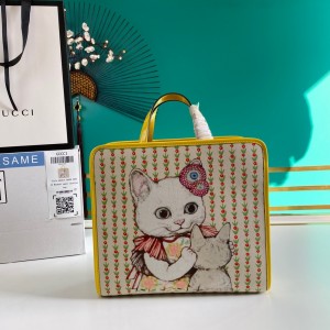 Gucci Handbags GG bag Children's tote bag with Mum cat and kid print 605614 Yellow