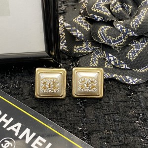 Fashion Jewelry  Accessories Earrings Gold E1905