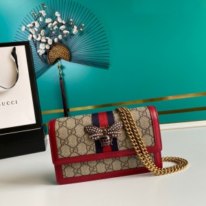 Gucci Handbags GG bag Gucci small bag Chain bag with bee GG supreme Canvas Chain wallet 476079 Red
