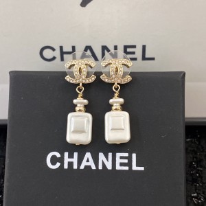 Fashion Jewelry  Accessories Earrings Light Gold E1854