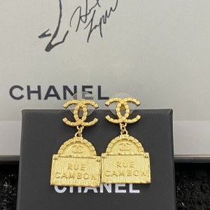 Fashion Jewelry  Accessories Earrings Gold E1871