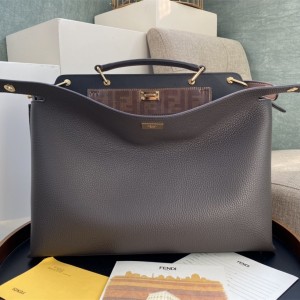 FENDI Peekaboo Iconic Essential Brown leather bag Shoulderbag 41cm 112354