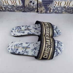 Fashion Sandals Dior Dway Slide Classic Embroidered Cotton Slippers White and Navy Sandals D1002-5